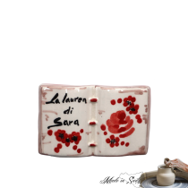 LIBRO DECORO ROSA E FIORI ROSSI SCRITTA "LAUREA" CM 8x5 - LAVORATO E DIPINTO A MANO "MADE IN SICILY"