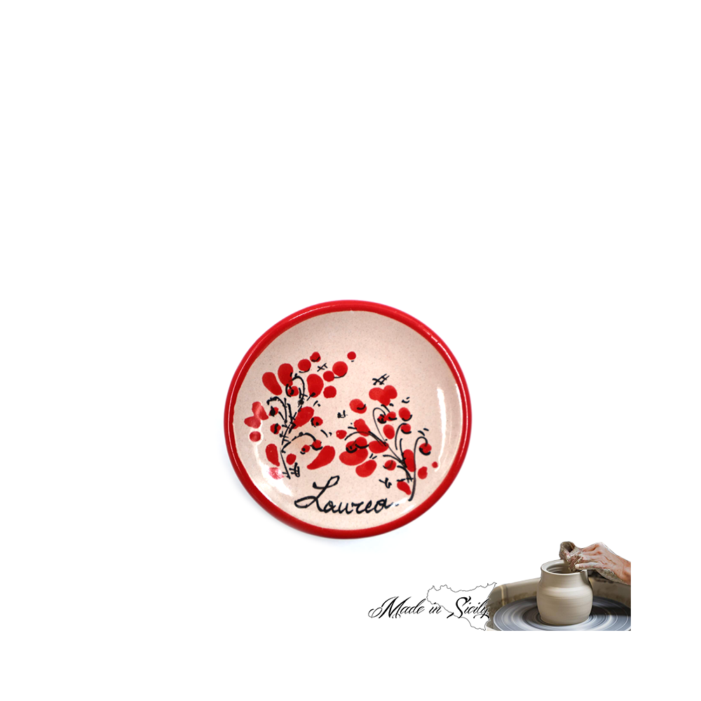 PIATTINO DECORO FLOREALE ROSSO SCRITTA "LAUREA" DIAM.7 - LAVORATO E DIPINTO A MANO"MADE IN SICILY" PIATTINO DECORO FLOREALE ROSSO SCRITTA "LAUREA" DIAM.7 - LAVORATO E DIPINTO A MANO"MADE IN SICILY"